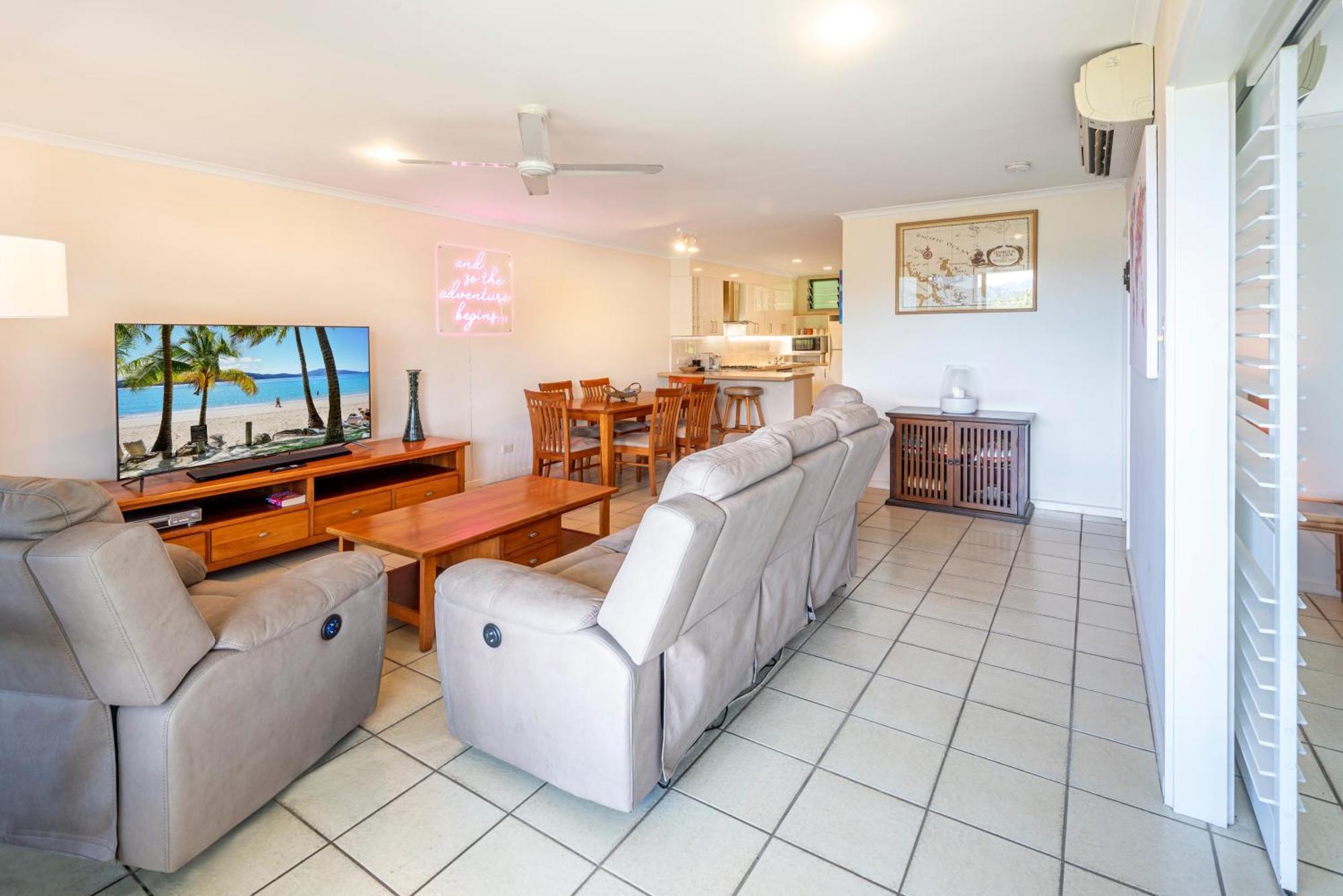 2 Bedroom Poinciana Lodge Isla Hamilton Exterior foto